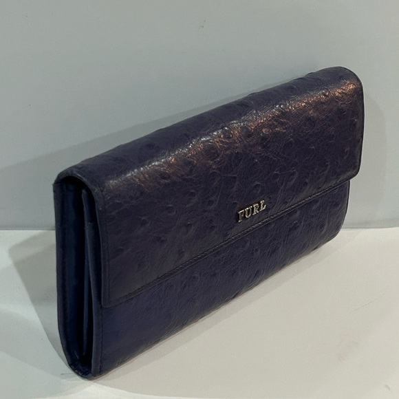 Furla Purple Embossed leather wallet Clutch - Picture 2 of 8